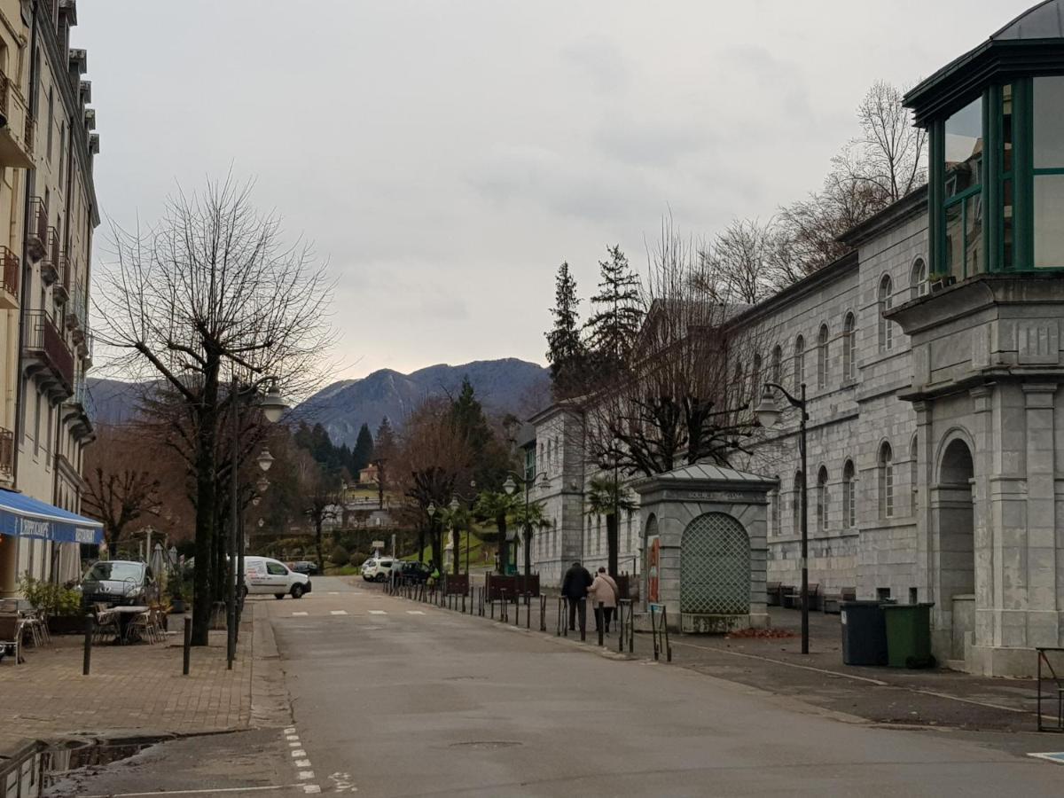 Vanille Bagnères-de-Bigorre Exterior foto